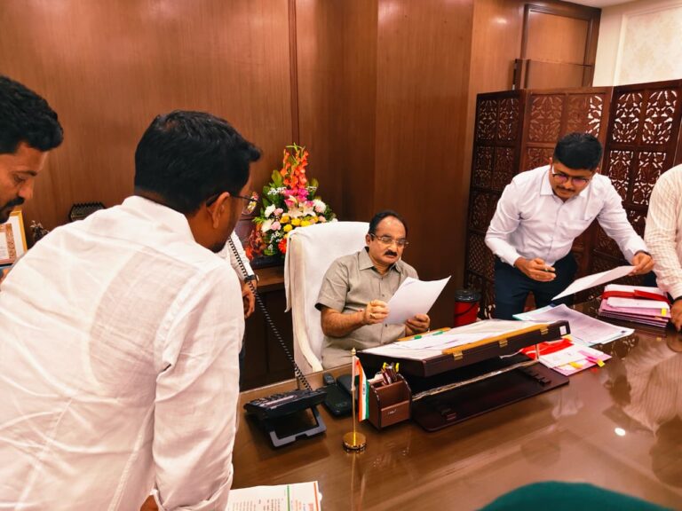 वाकोडी फाटा – बोदवड रोड पुलापर्यंत दोन्ही बाजूंनी नाली बांधकामासाठी भरीव निधीची मागणी